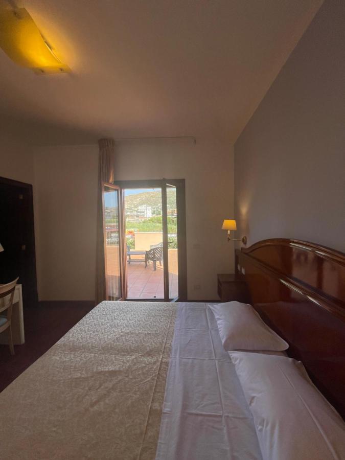 Hotel La Lampara Реджо-ди-Калабрия Экстерьер фото