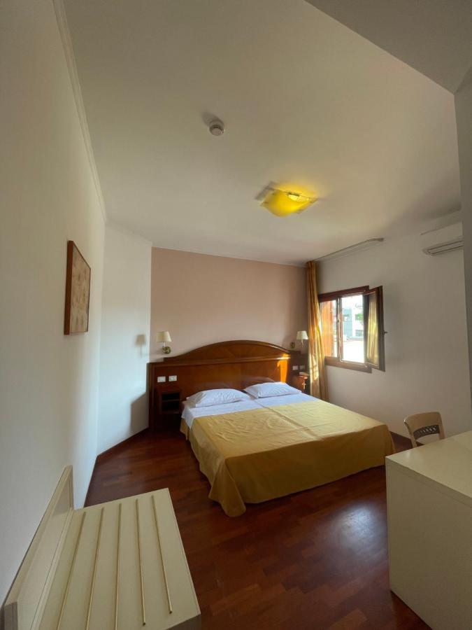 Hotel La Lampara Реджо-ди-Калабрия Экстерьер фото